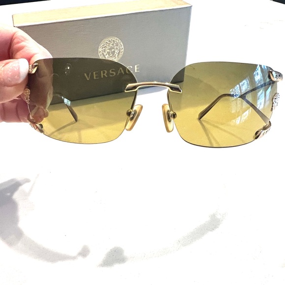 VERSACE authentic sunglasses gold rim with Medusa’s Swarovski N86-H SF 66-13 120 - Picture 3 of 11